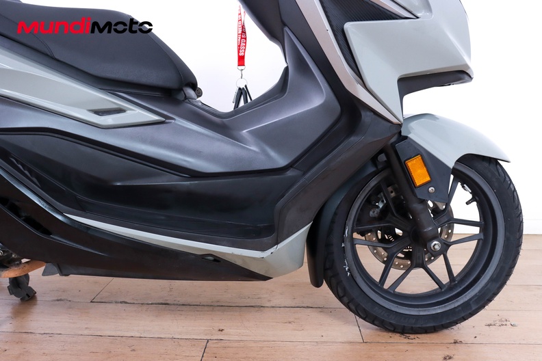 Motorbike image 13