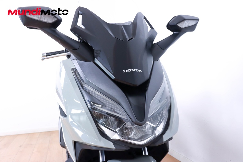 Motorbike image 4