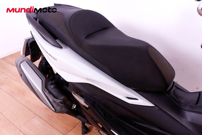 Motorbike image 12