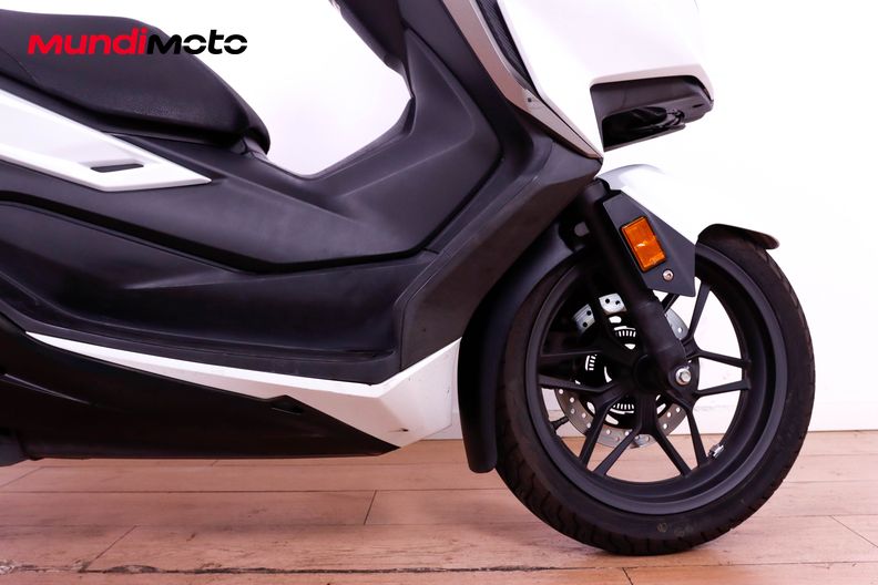 Motorbike image 13