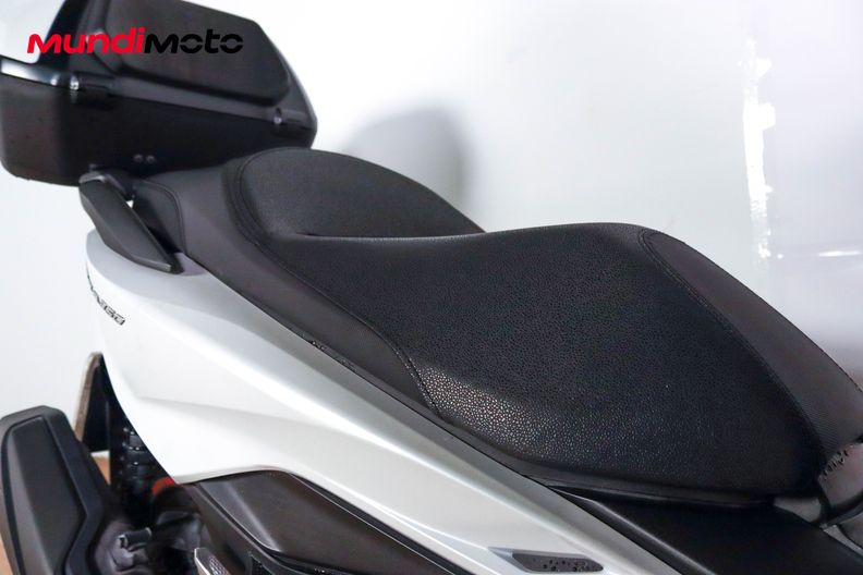 Motorbike image 13