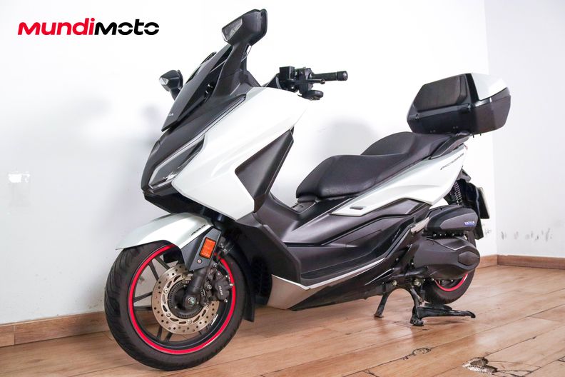 Motorbike image 7