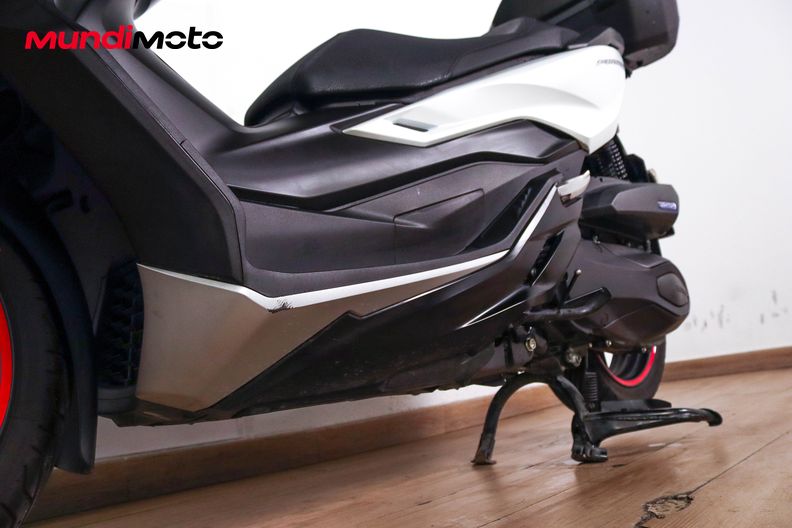Motorbike image 8