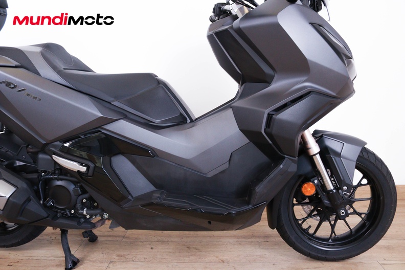 Motorbike image 12