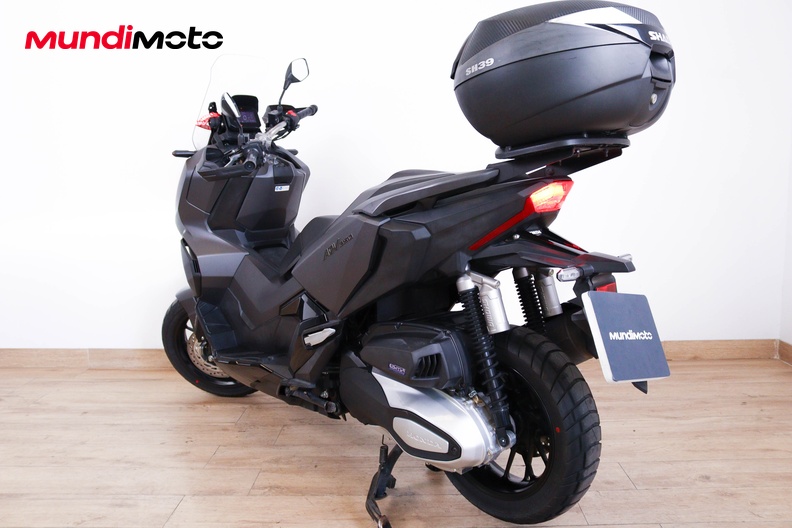 Motorbike image 7