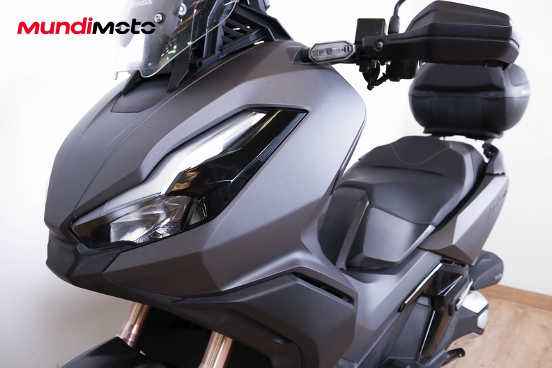 Motorbike image 8