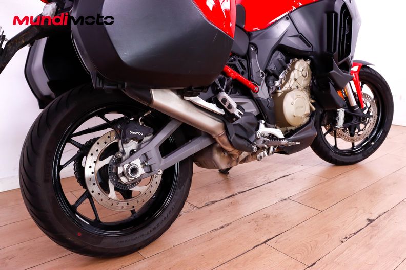 Motorbike image 3