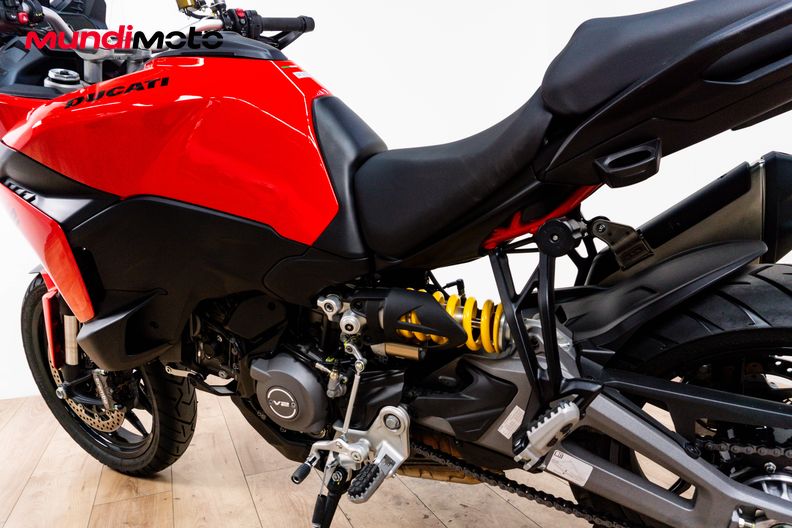 Motorbike image 8
