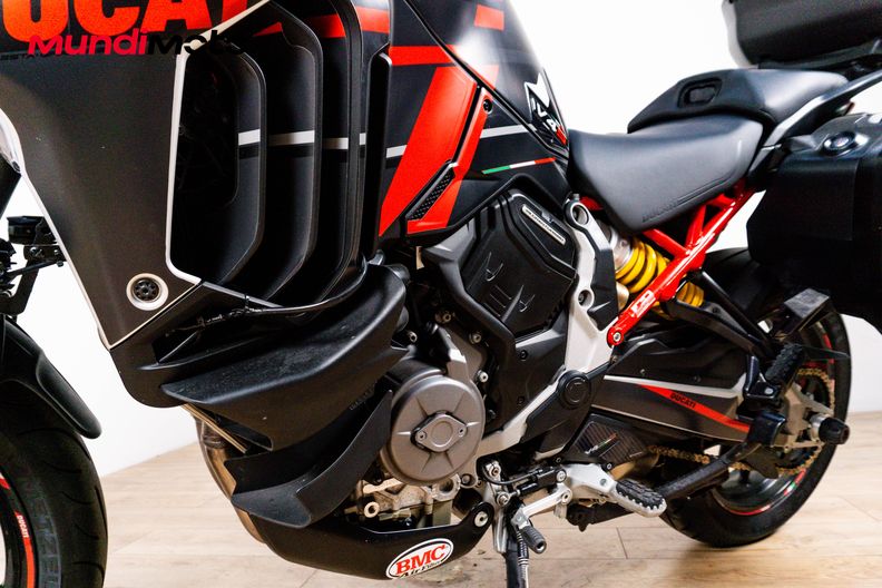 Motorbike image 9