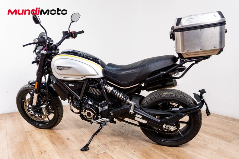 Motorbike image 7