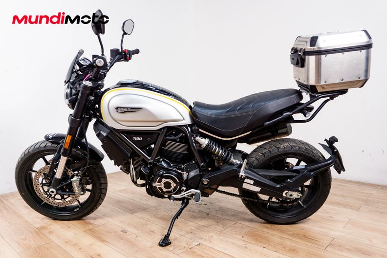 Motorbike image 5