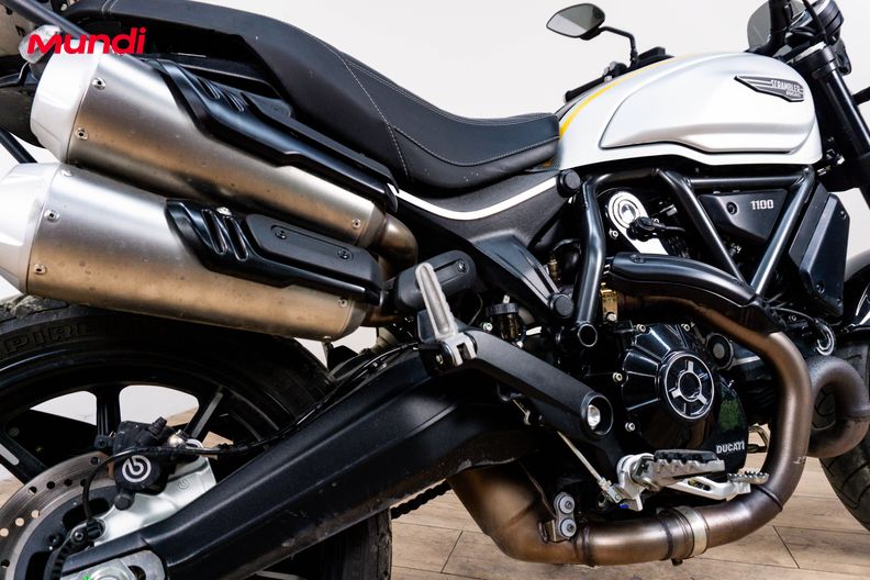 Motorbike image 3