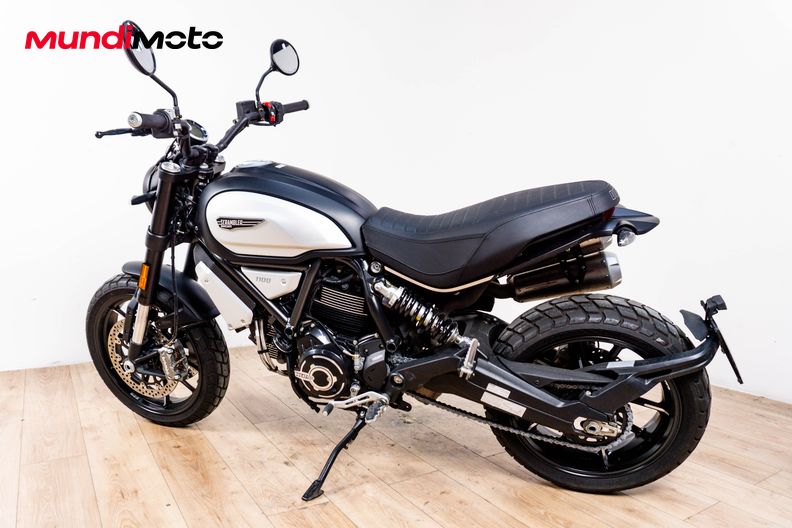 Motorbike image 7