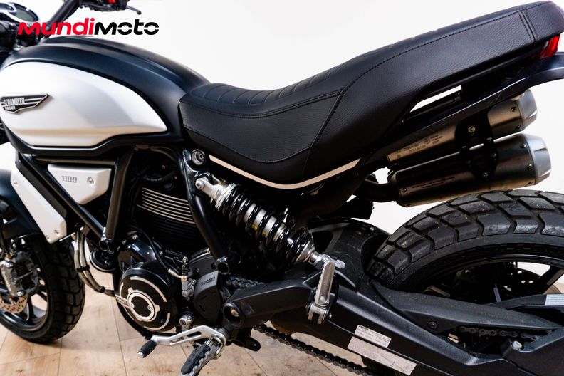 Motorbike image 8