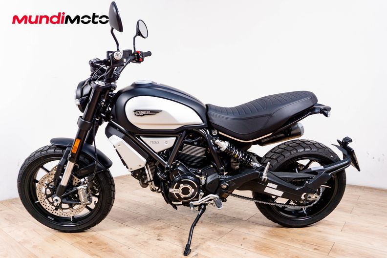 Motorbike image 5