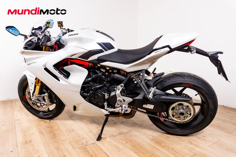 Motorbike image 7