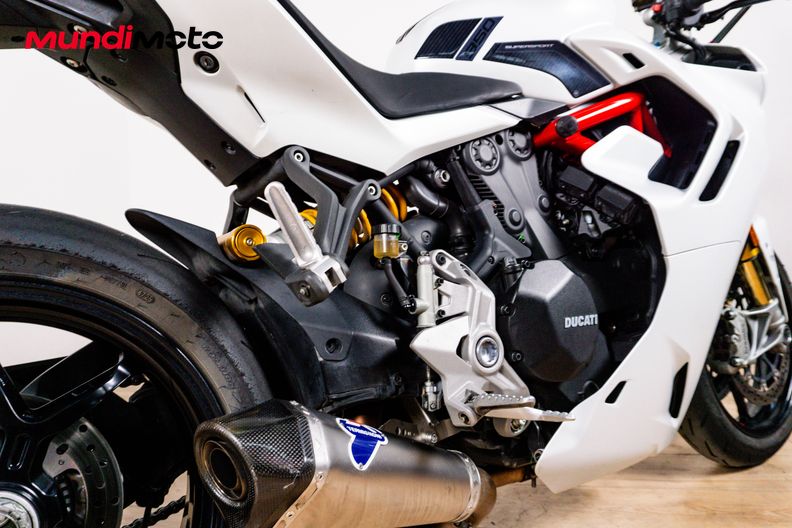 Motorbike image 3