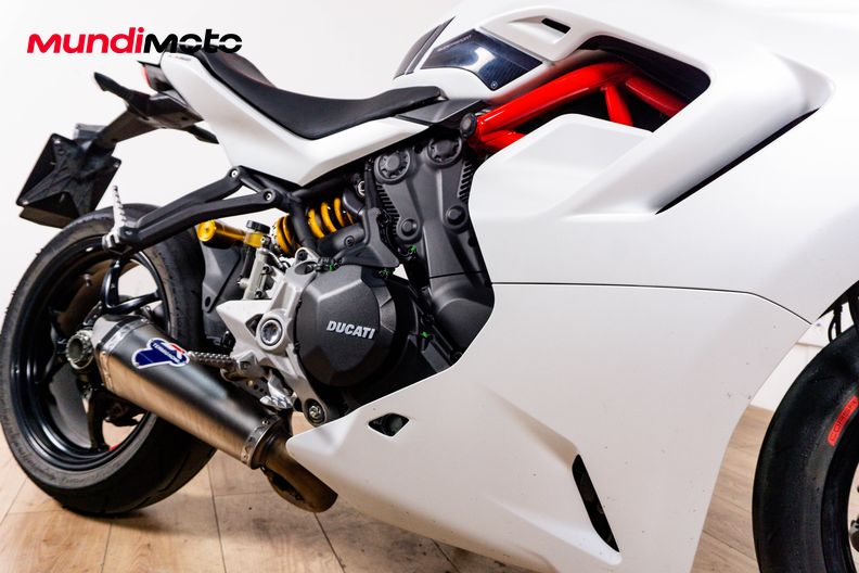 Motorbike image 4