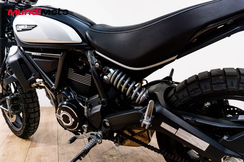Motorbike image 8