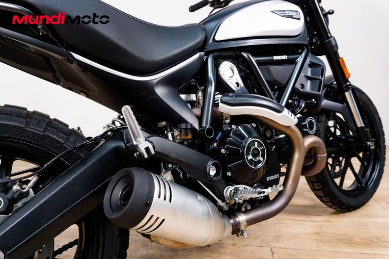 Motorbike image 3