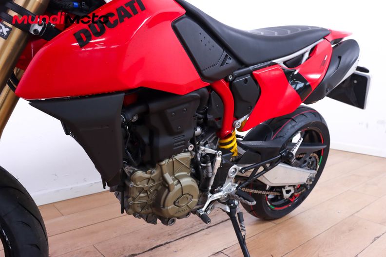 Motorbike image 8
