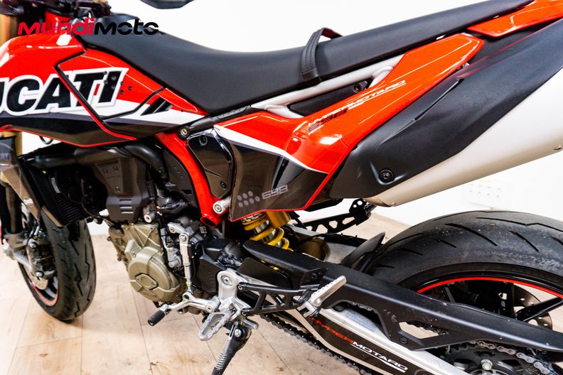 Motorbike image 8