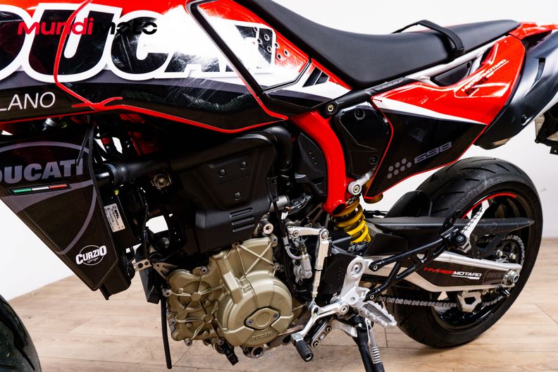 Motorbike image 9