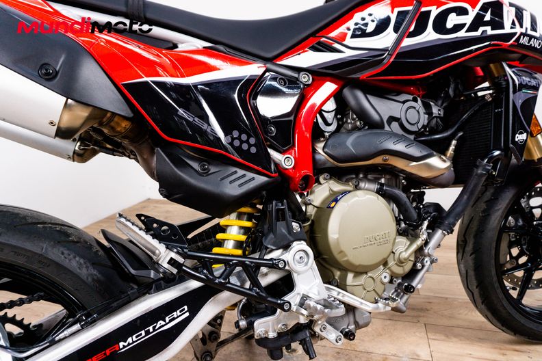 Motorbike image 3