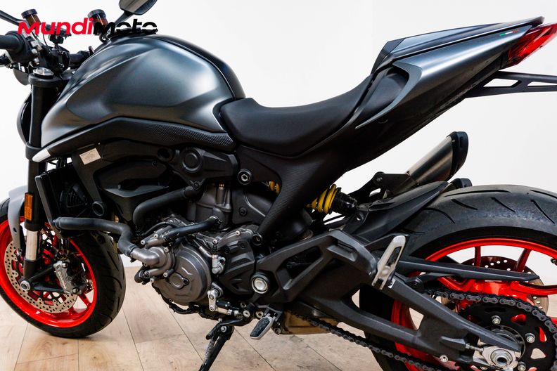 Motorbike image 8