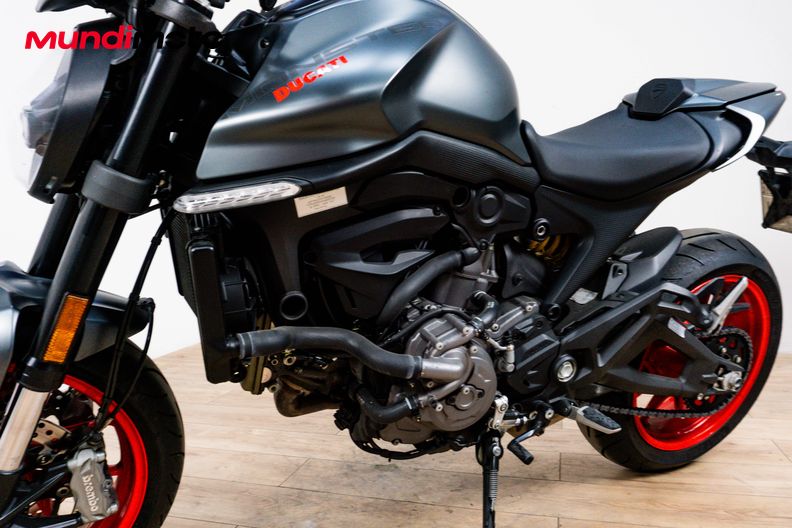 Motorbike image 9