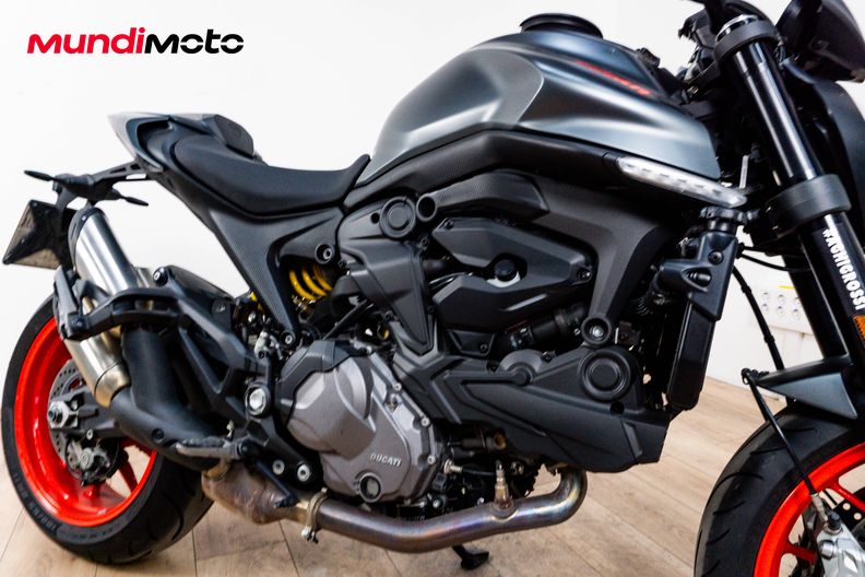 Motorbike image 4