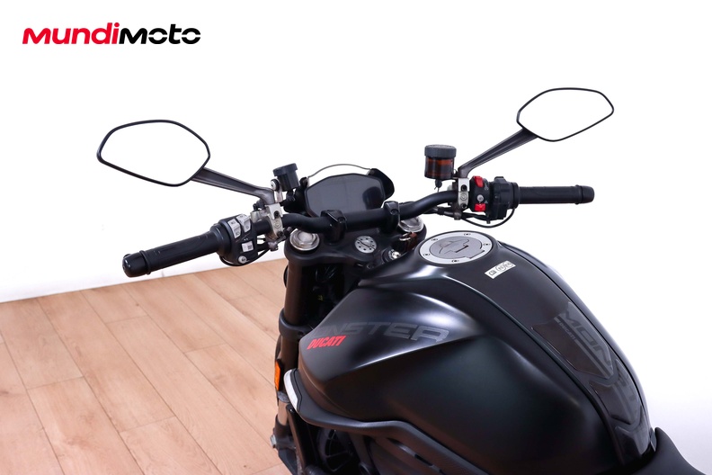 Motorbike image 10