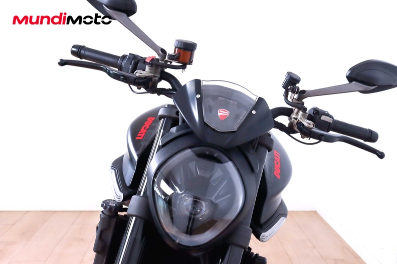 Motorbike image 4