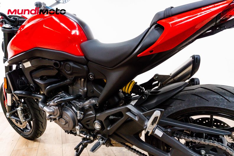 Motorbike image 8