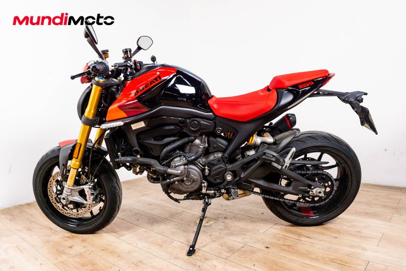 Motorbike image 5