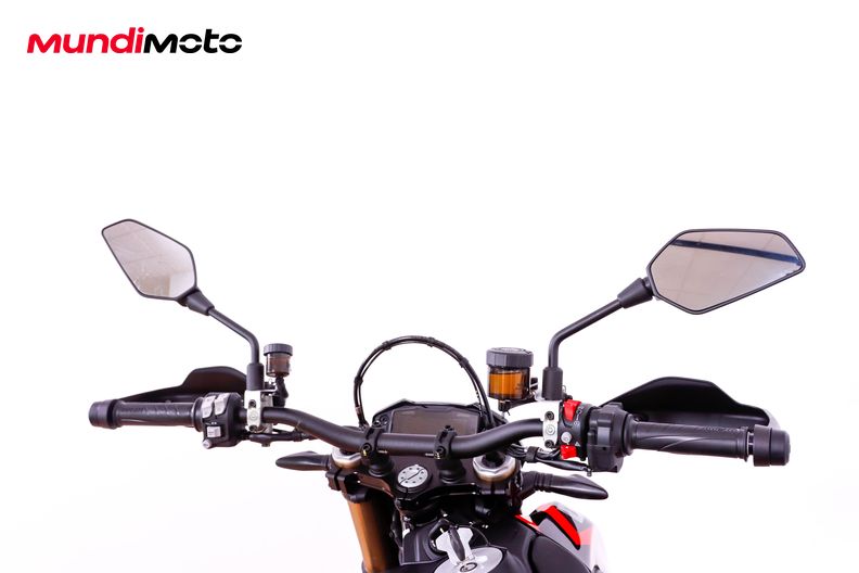 Motorbike image 10