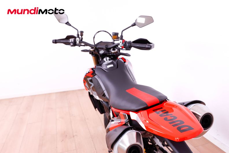 Motorbike image 9