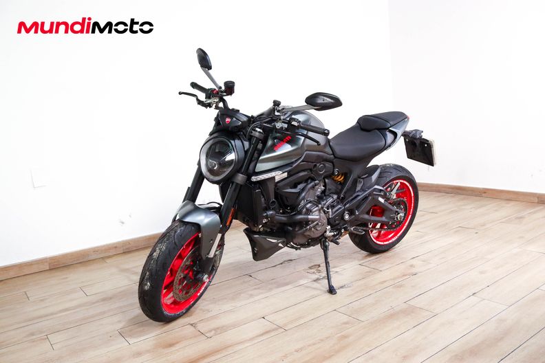 Motorbike image 7