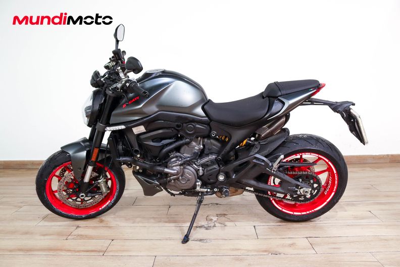Motorbike image 5