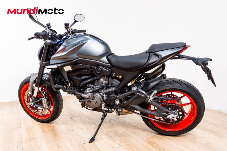 Motorbike image 7