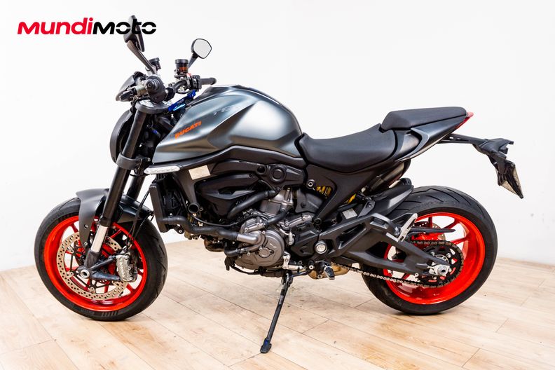 Motorbike image 5
