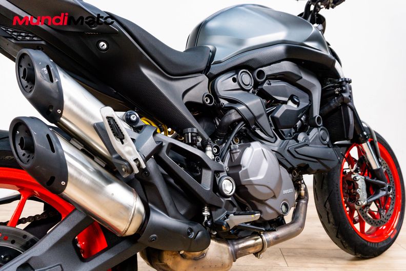 Motorbike image 3