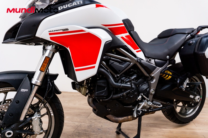 Motorbike image 9