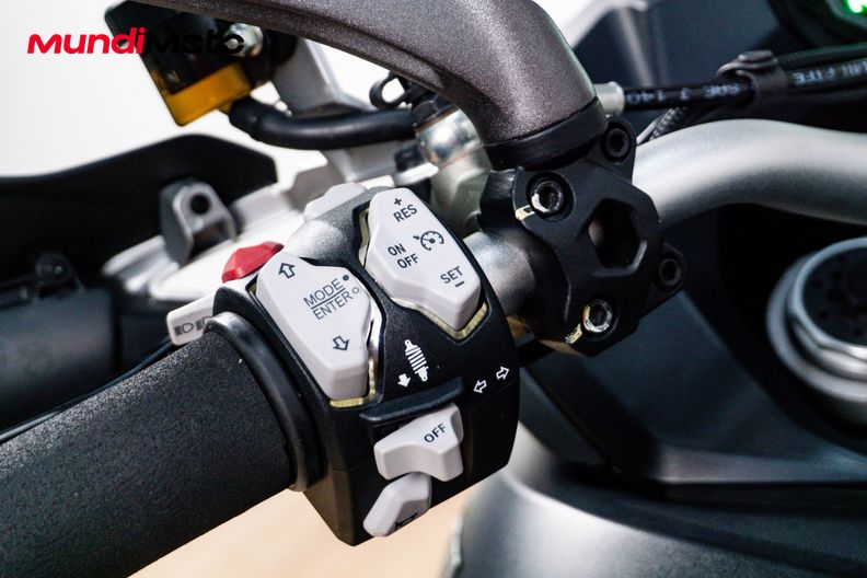 Motorbike image 12