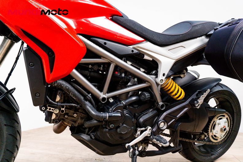 Motorbike image 9