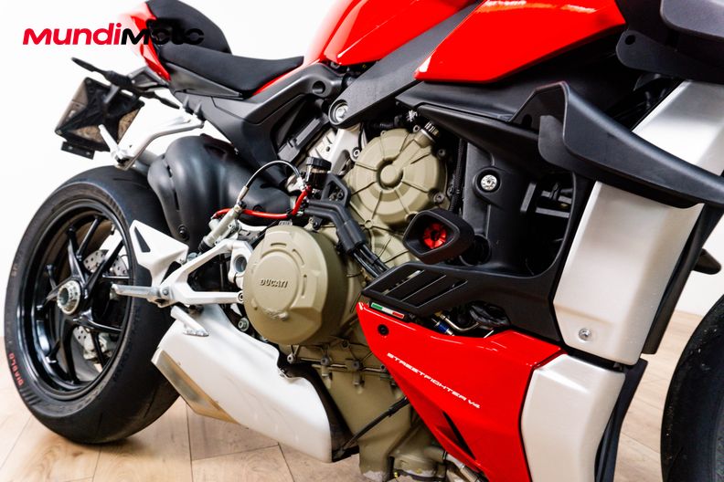 Motorbike image 4