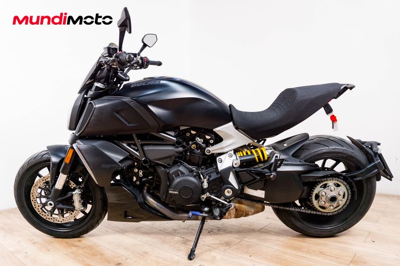 Motorbike image 5