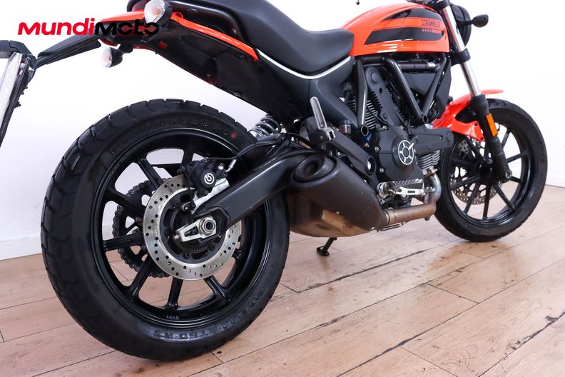 Motorbike image 3