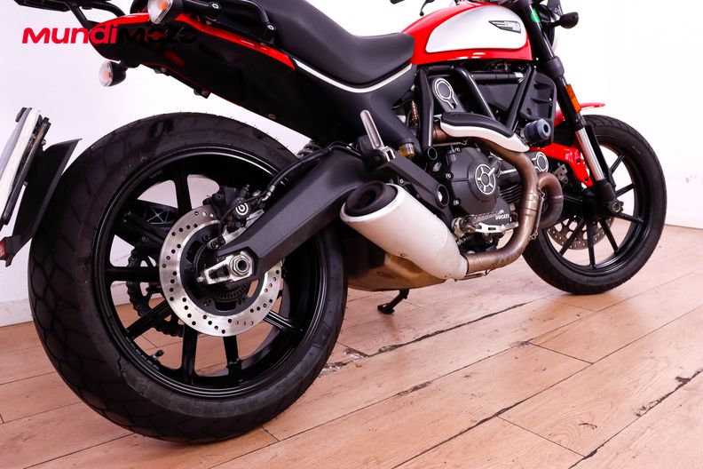 Motorbike image 3