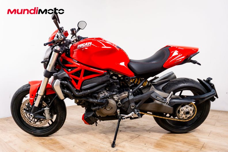 Motorbike image 5